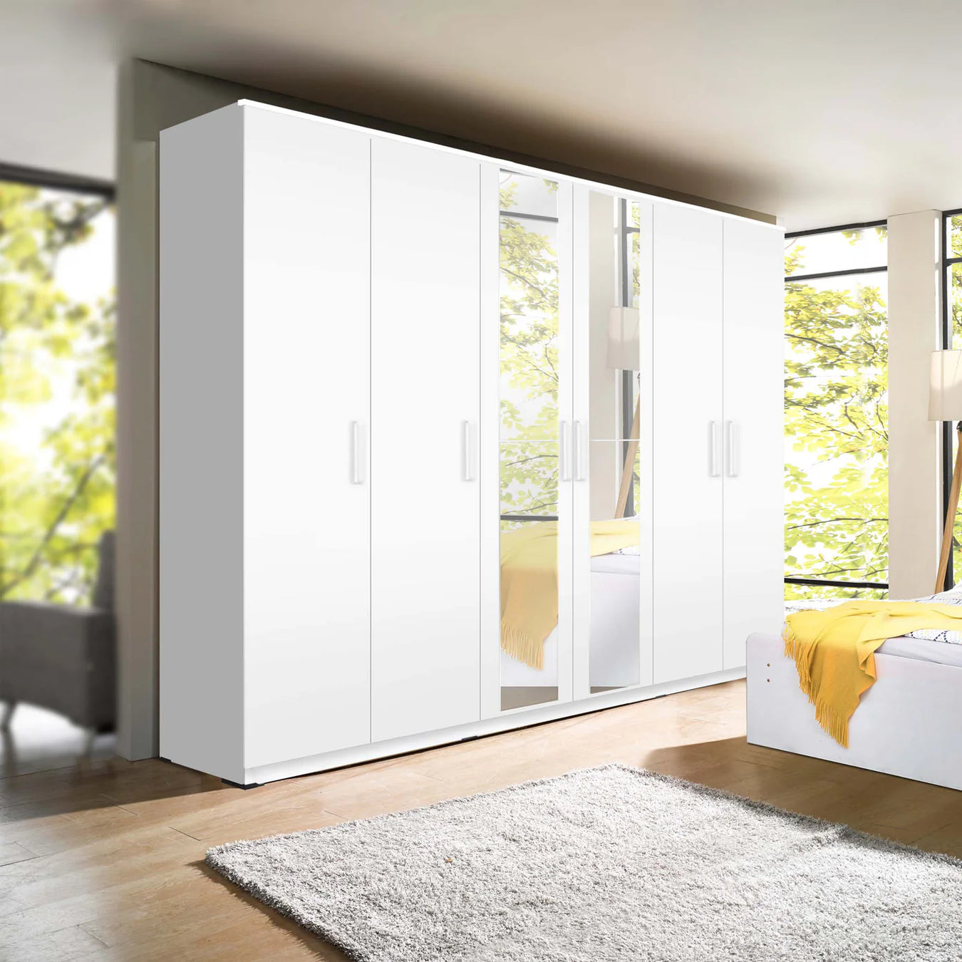 Wardrobe & storage